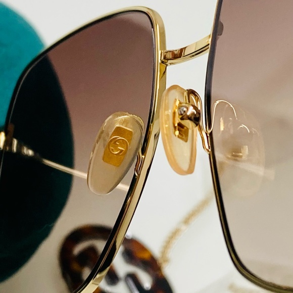NWT Gucci Gold Gg1031s - 003 Chain CharmSunglasses - Picture 8 of 16